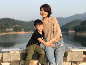 Li wenzu and her son
